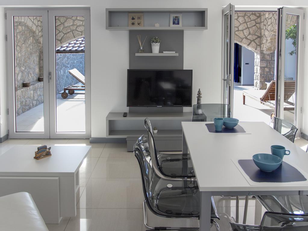 Apartments Petra Nijvice Zewnętrze zdjęcie