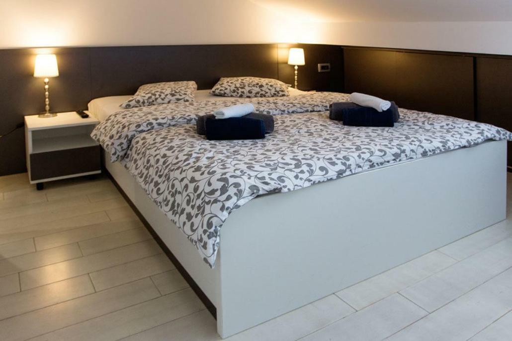 Apartments Petra Nijvice Zewnętrze zdjęcie